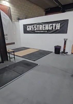 Área de levantamiento de GR Strength Alicante